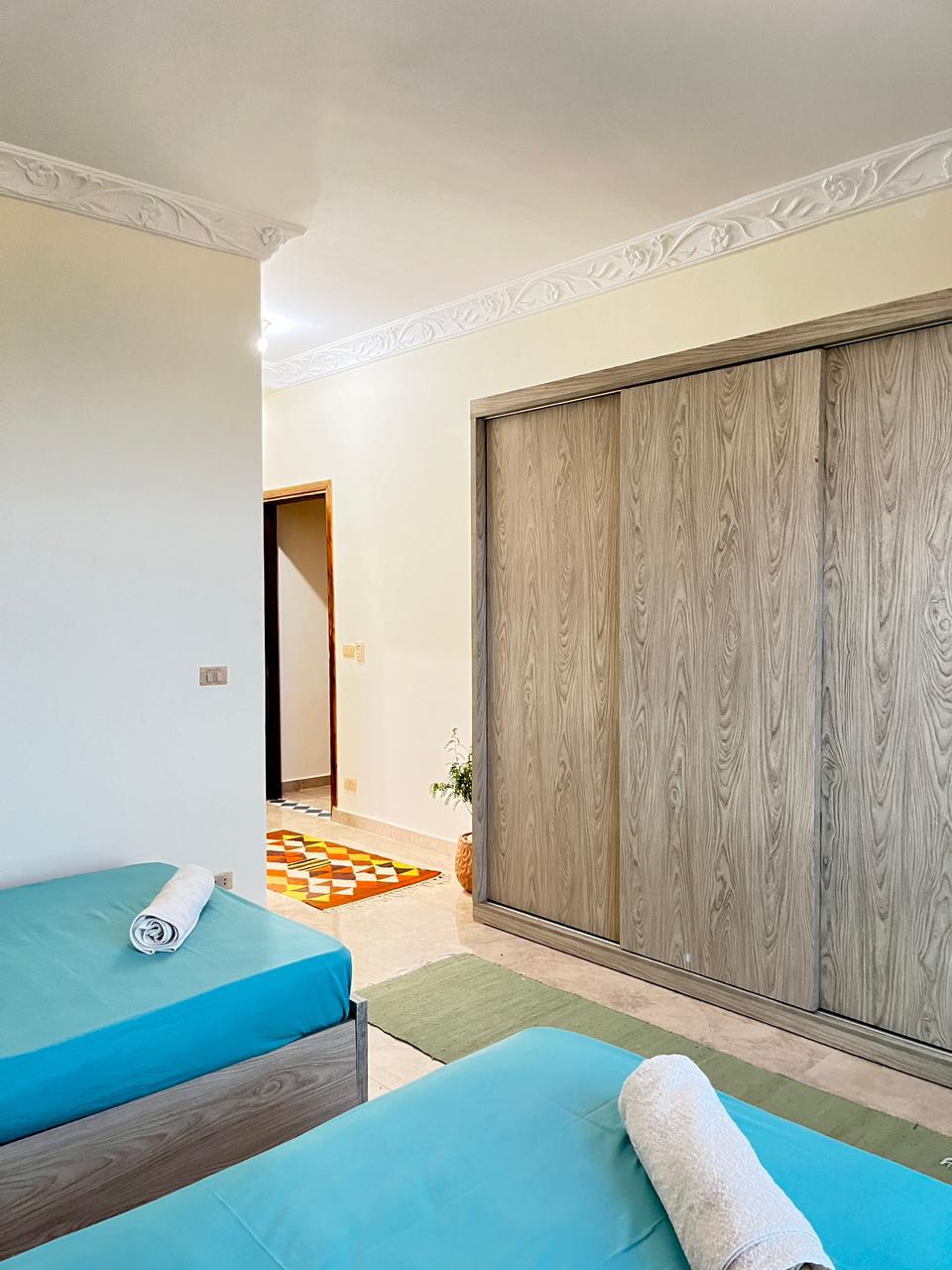 3 bedrooms apartment first row