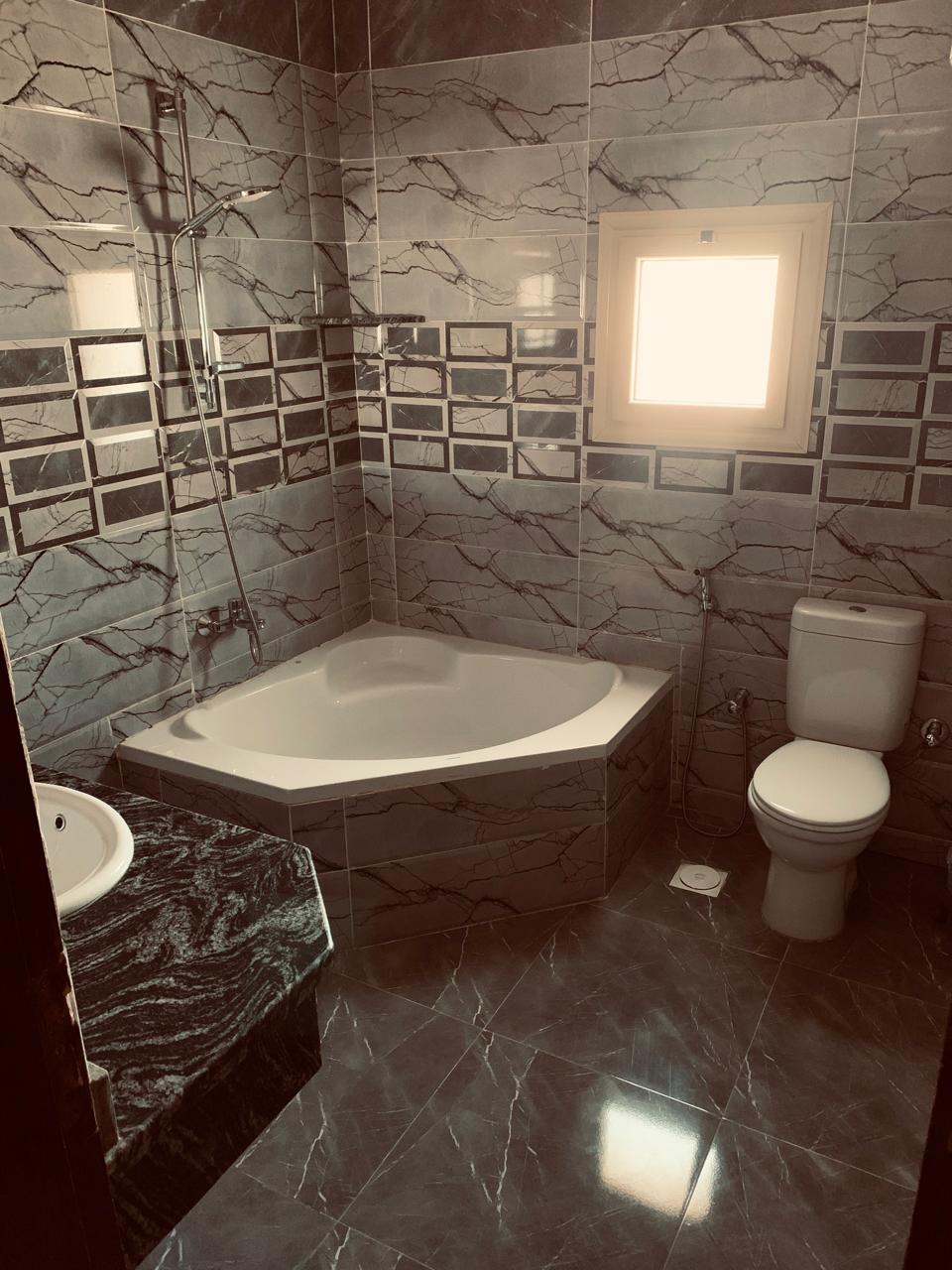 3 bedrooms apartment first line Assalah