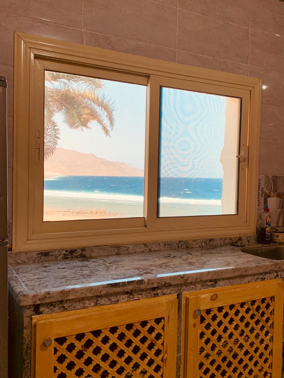 3 bedrooms apartment first line Assalah